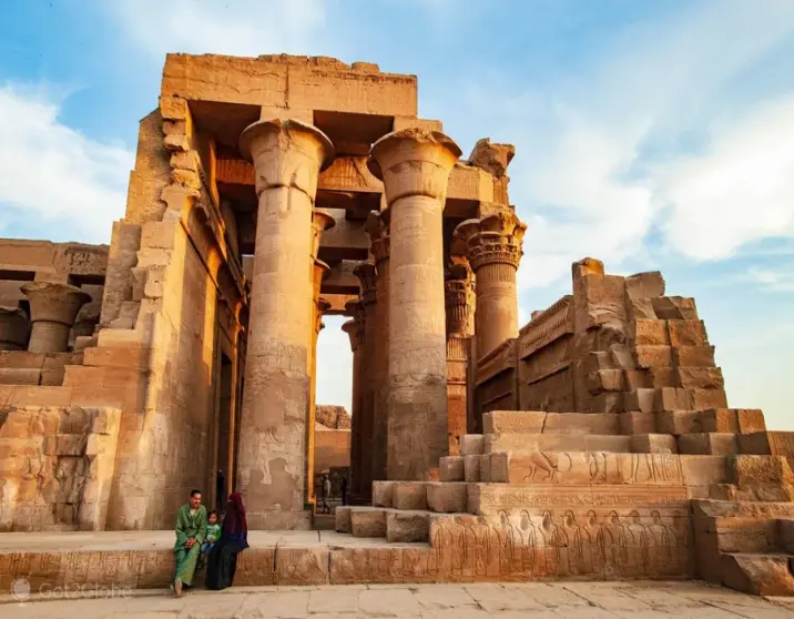 13-Day Egypt Classic Tour – Cairo, Alexandria, Hurghada, Luxor & Aswan